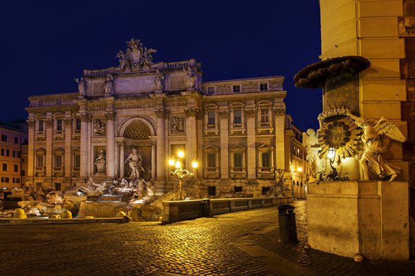 study abroad advice rome italy trevi fountain at night