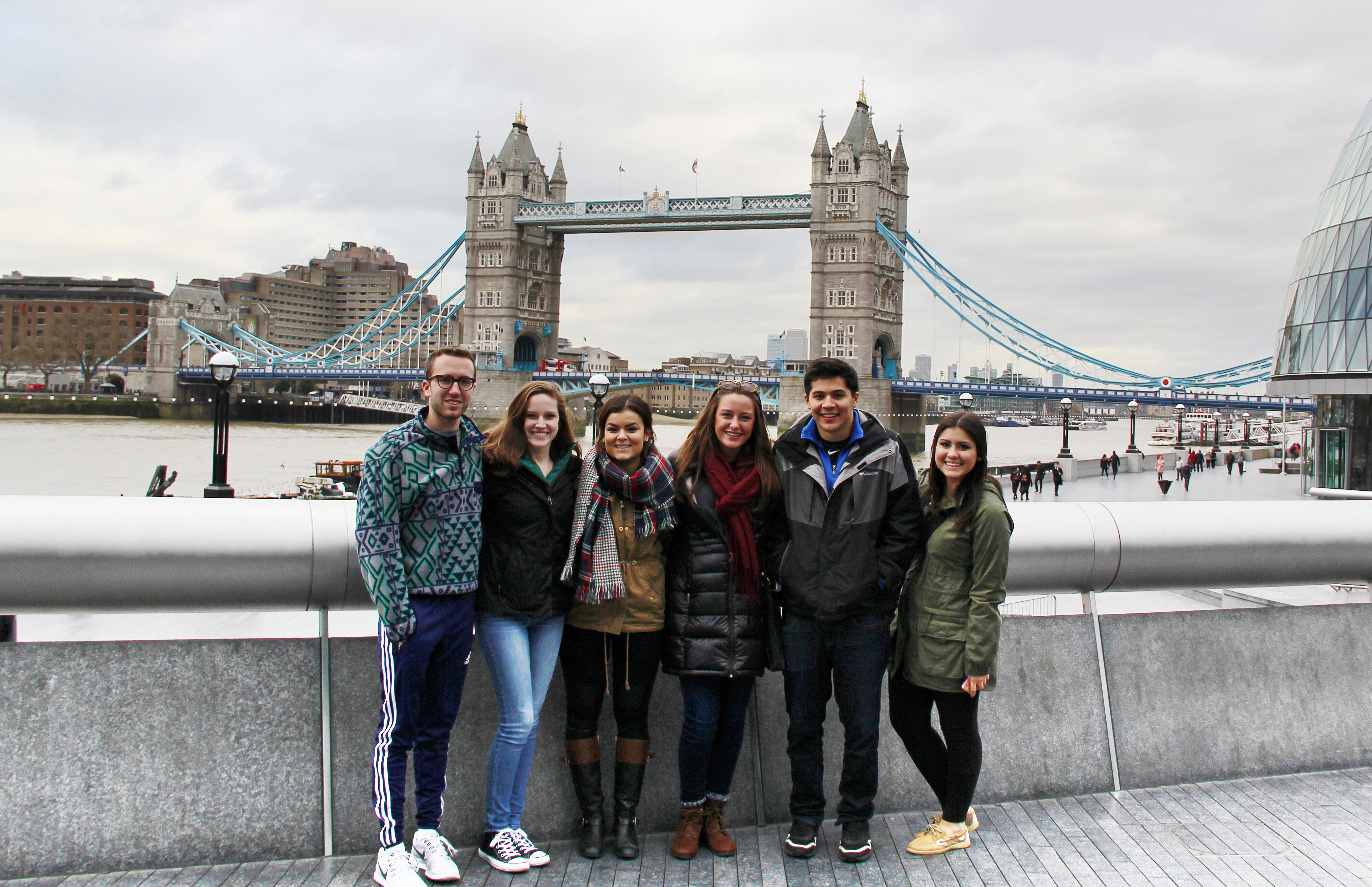 Why You Should Take the AIFS Flight Package | AIFS Study Abroad