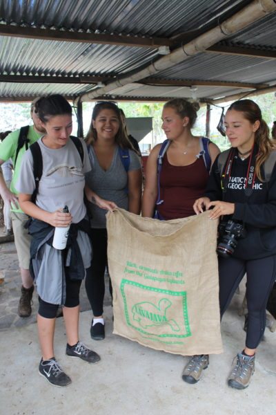 Coffee Culture Overseas: The Galapagos Edition | AIFS Study Abroad