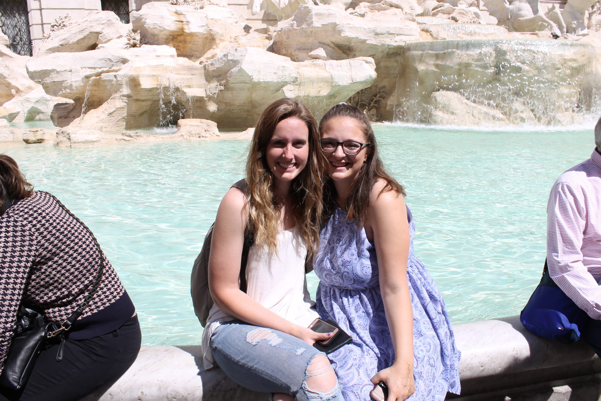 AIFS students at the Trevi Fountain in Rome, Italy