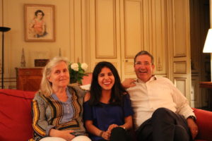 AIFS Abroad student in Paris with her host family