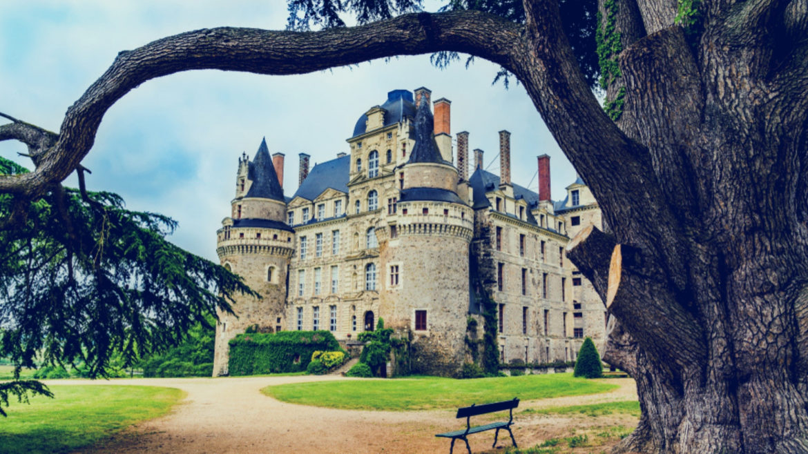 Top 5 Haunted Places in Europe to Check Off Your Halloween Bucket List | AIFS Study Abroad