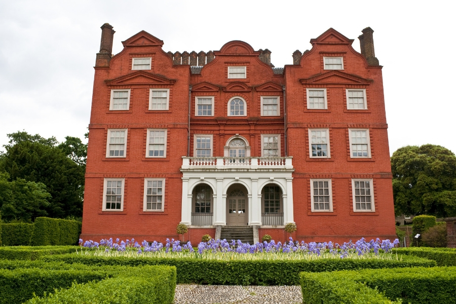 7 Royal Sights in London for Royal Family Fans | AIFS Study Abroad | AIFS in London, England | Kew Palace