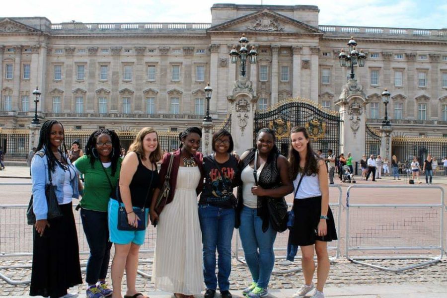 AIFS Abroad students in London, England