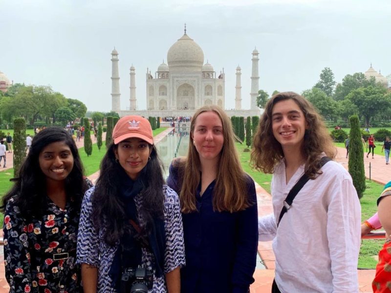 College students at the Taj Mahal in India | AIFS Study Abroad