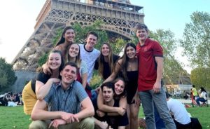College students at the Eiffel Tower in Paris, France | AIFS Study Abroad