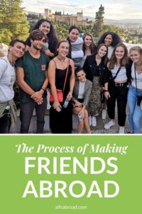 College students studying abroad in Spain visit the Alhambra as a group of friends | AIFS Study Abroad