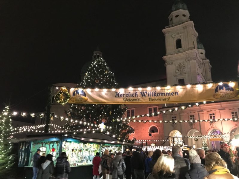 Christmas market in Salzburg, Austria | AIFS Study Abroad