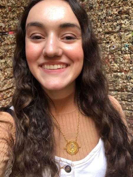 College student studying abroad visits the Warner Bros. Studio in London for all things Harry Potter | AIFS Study Abroad