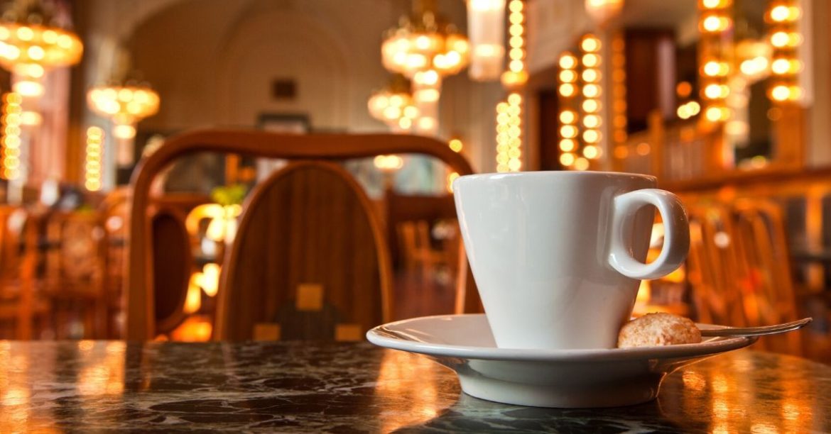 Café in Prague, Czech Republic | AIFS Study Abroad