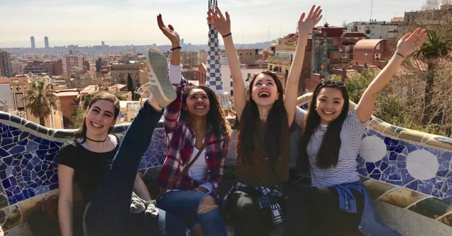 Group of college students in Barcelona, Spain | AIFS Study Abroad