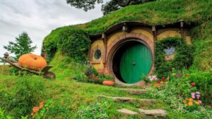 Hobbiton, New Zealand - Filming Location for Lord of the Rings Trilogy and The Hobbit