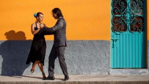 Two people dancing the Tango in Argentina