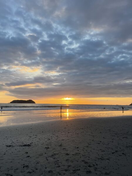 San Jose, Costa Rica Beach - Adeline AIFS no exterior