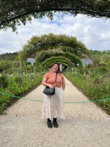 AIFS Abroad student Kiki in Paris, France