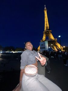 AIFS Abroad student Amiya in Paris