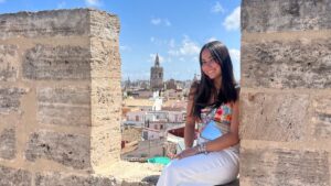 AIFS Abroad student Gabriela studying abroad in Valencia, Spain