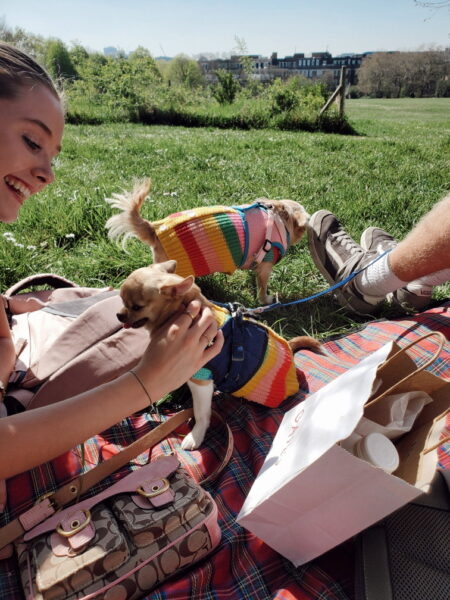 AIFS الخارج المتدرب بريدجيت في لندن، إنجلترا